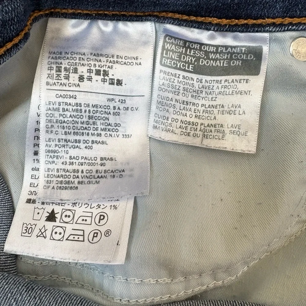 Levi’s 414 Classic Straight fit medium wash blue jeans, sz 22W - Picture 7 of 7